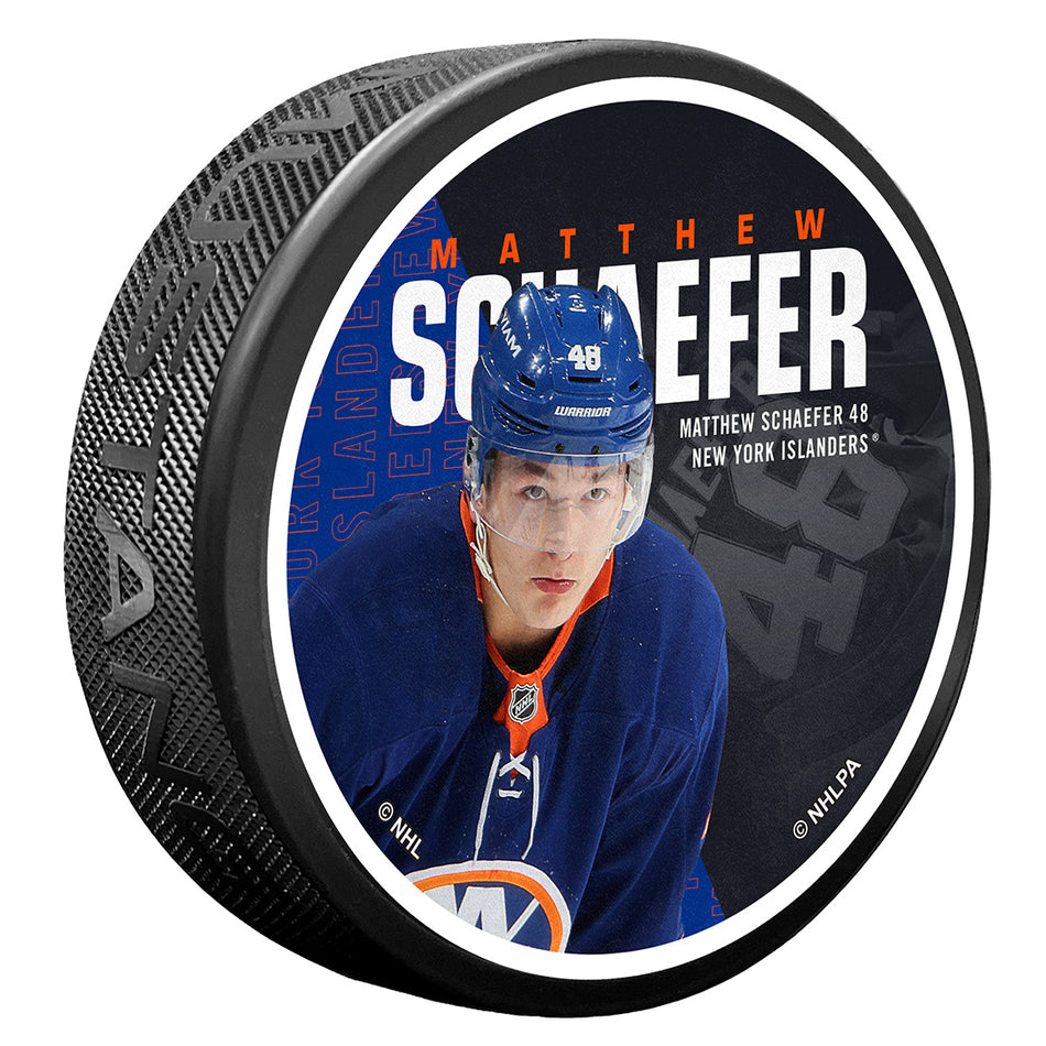 New York Islanders Centerfold Puck | Player